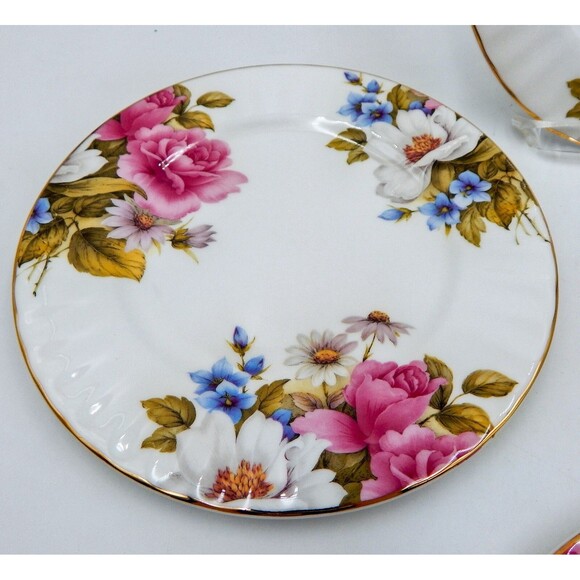 Stechcol Gracie Bone China Coastline Peony Magnolia 7 1/2 In Salad Side Plates 4 - Picture 3 of 8